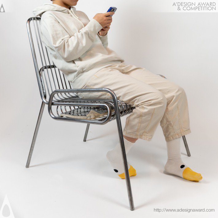 Lounge Chair by Meiqing Tian