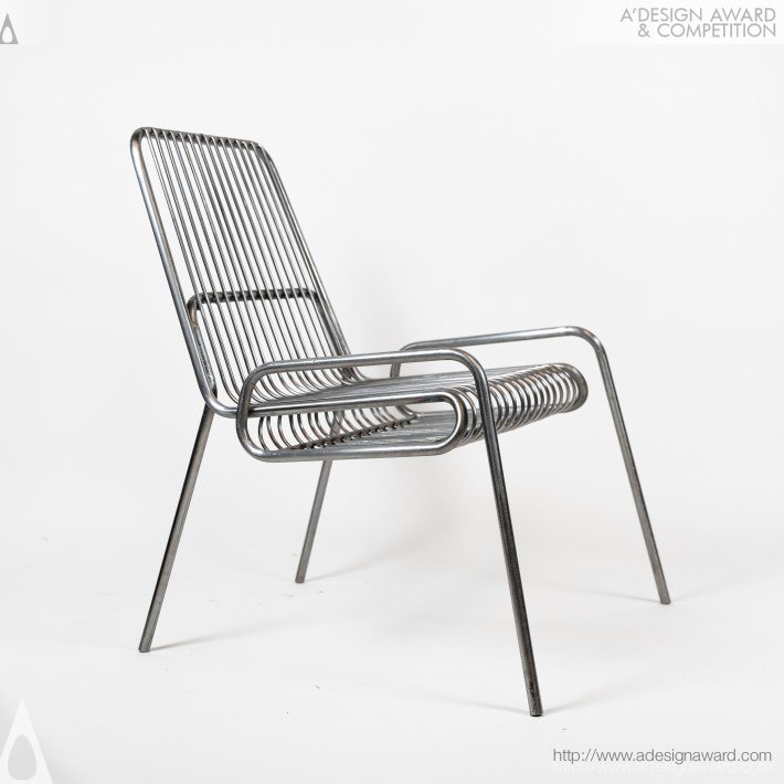 Clip Lounge Chair by Meiqing Tian