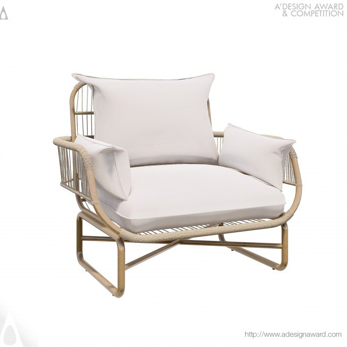 Umma Indoor Outdoor Armchair by Ariane Cristina da Rosa