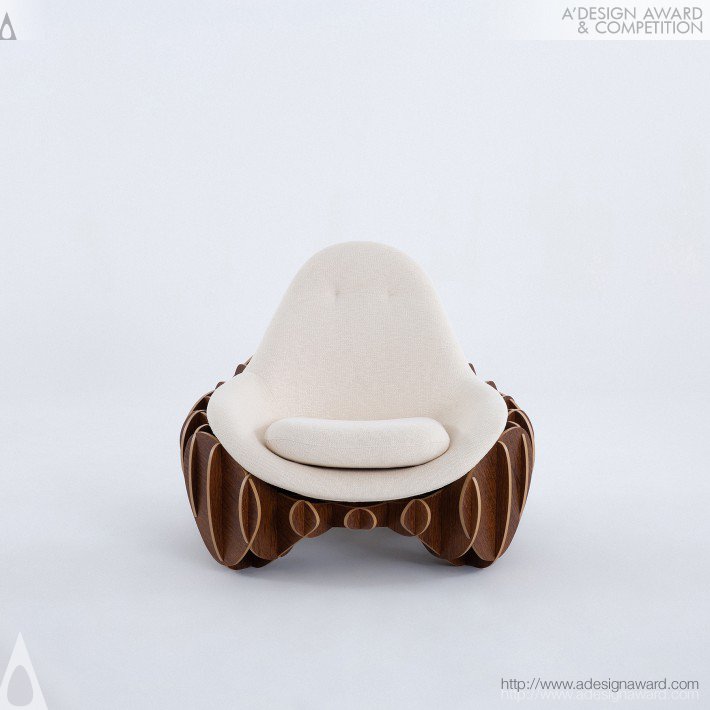 Guto Requena - Delirios Armchair