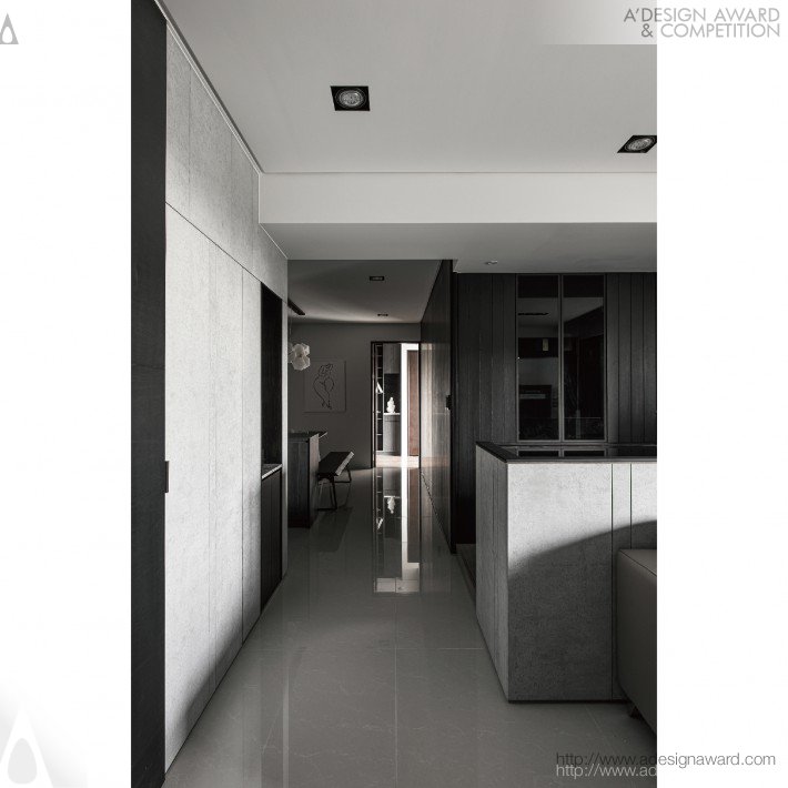 Shi Zhe Sun - Aesthetic Conflict Residential Apartment