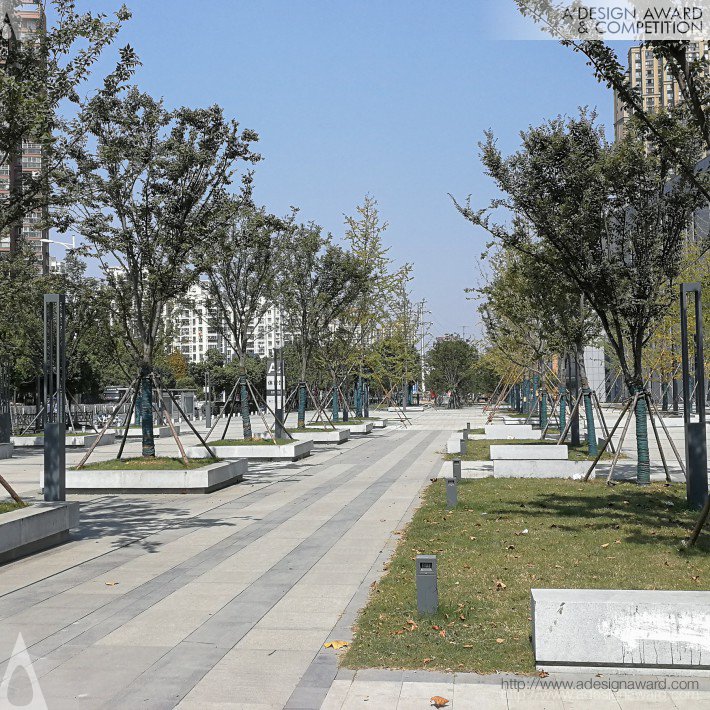 shade-of-the-municipal-square-by-li-junfeng-4