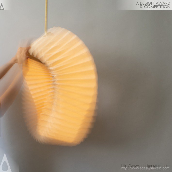 mobius-pendant-lamp-by-nhi-ton-4