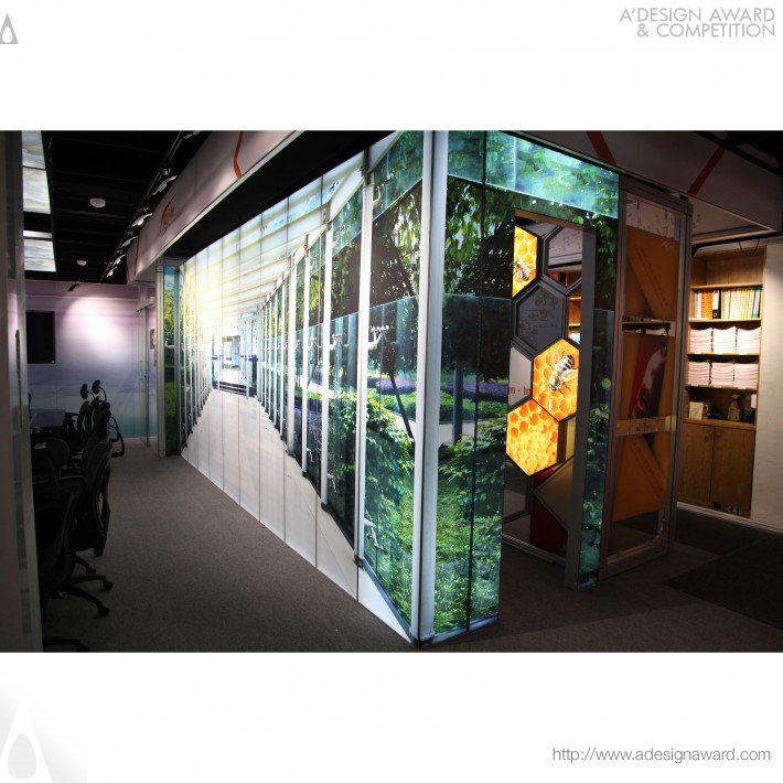 All-in-One Led Light Wall Display System Product Design by Ruei-Hsing Lin