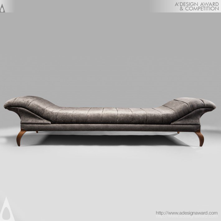 Picasso Chaise Lounge by Gerardo Ríos Altamirano