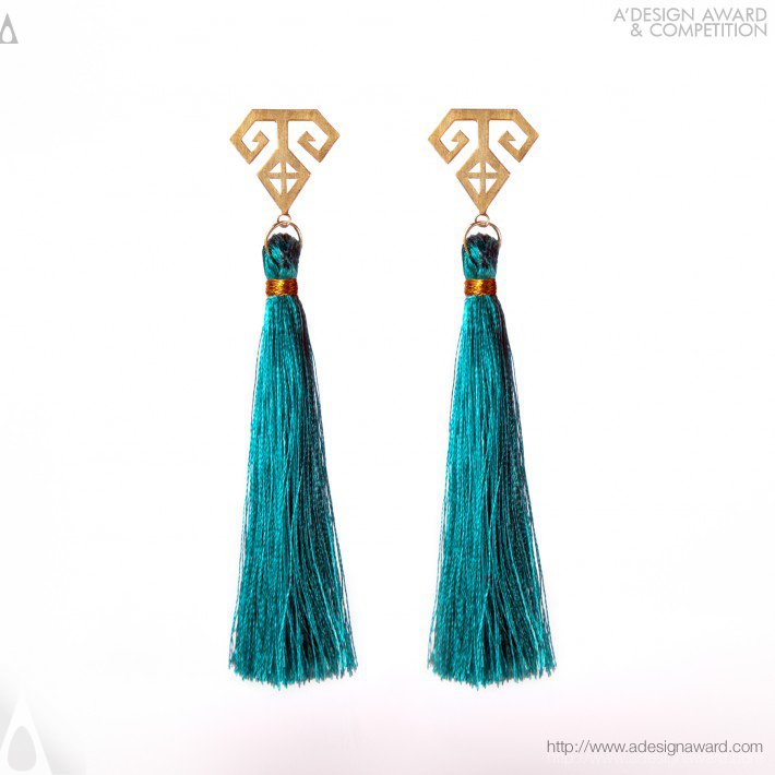 qashqai-earrings-by-arianaz-dehghan-1