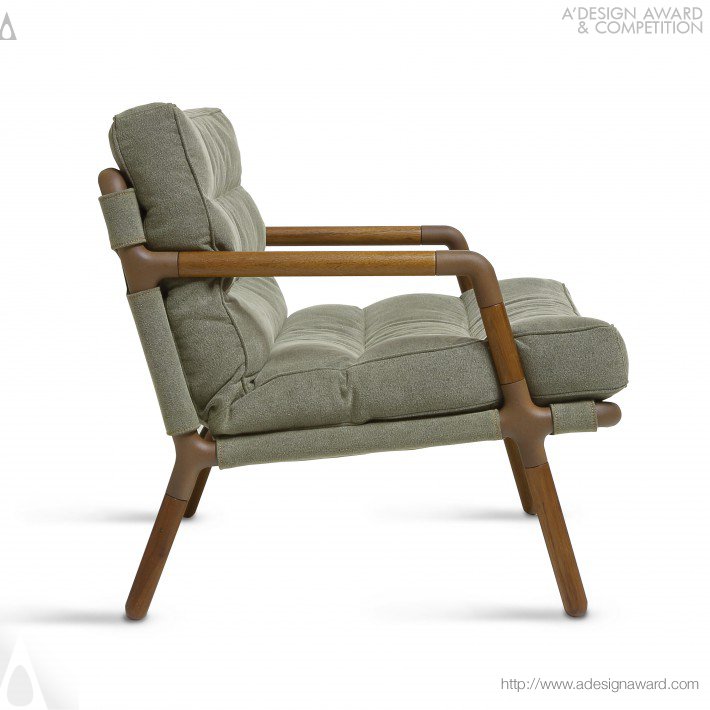 Lina Armchair by Fernanda and Leo Mangiavacchi