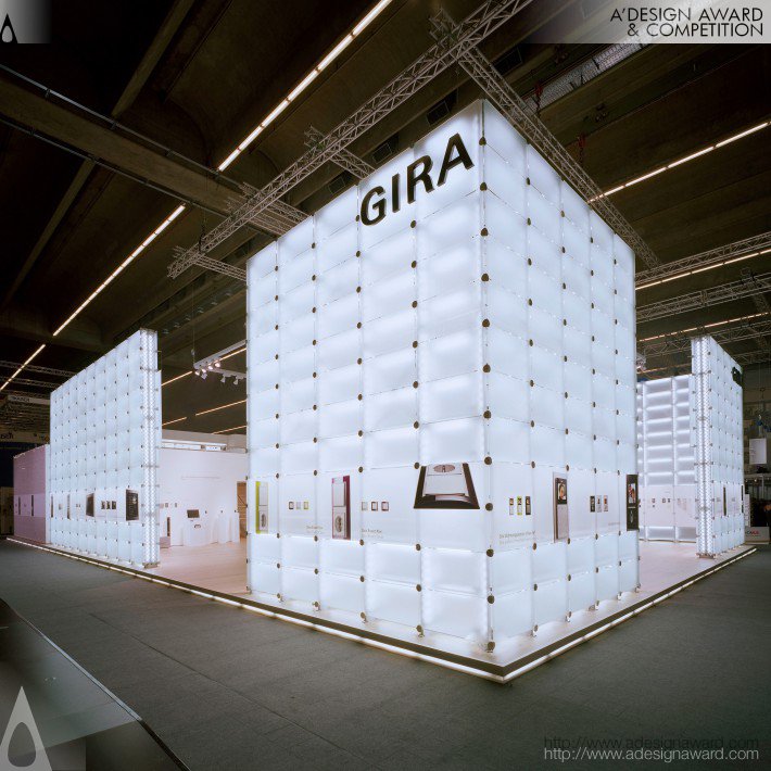 Gira 2008-Light Glass Wall Booth by NICO UEBERHOLZ