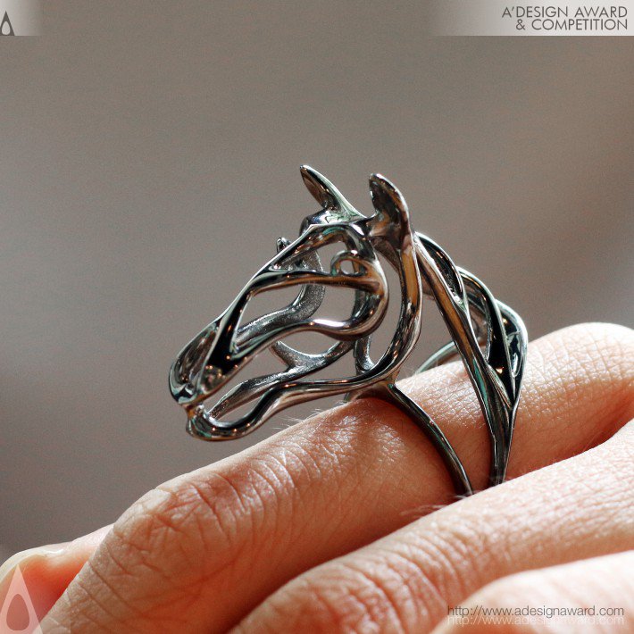 Kin Wa Chan - Zodiac Horse Ring Jewelry