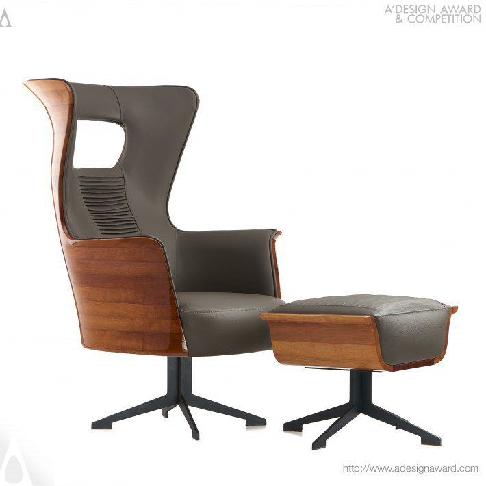 Xtreat Lounge Chair by Baran Demirok