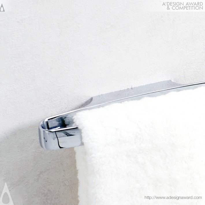 Toshihiko Sakai Space Saving Bathroom Accessories