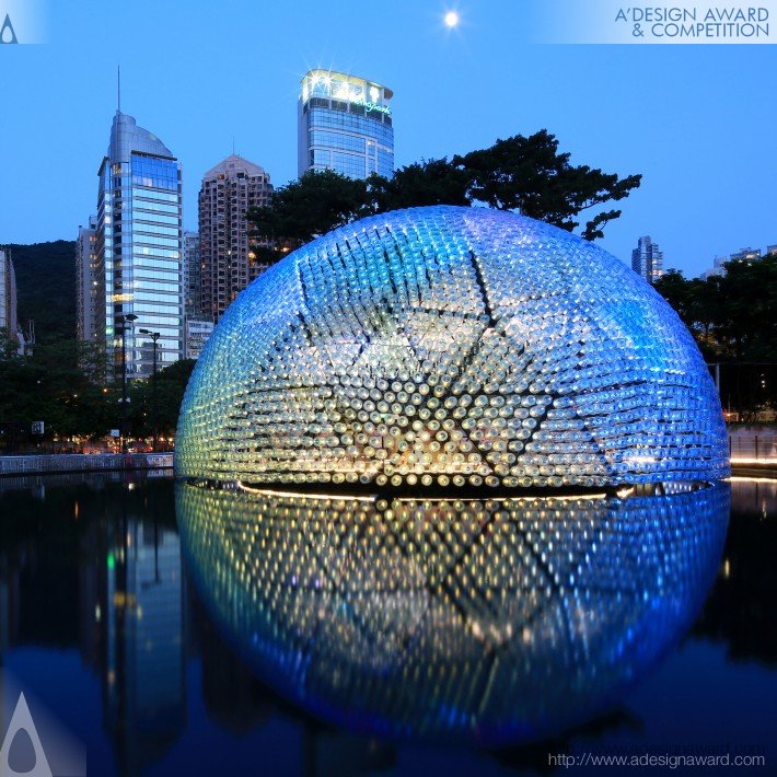 Rising Moon Pavilion by Mr Siu Kwok Kin Stanley