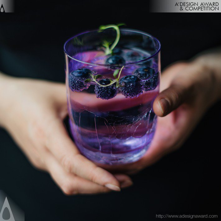 Icy Cocktail Glass by Sini Majuri