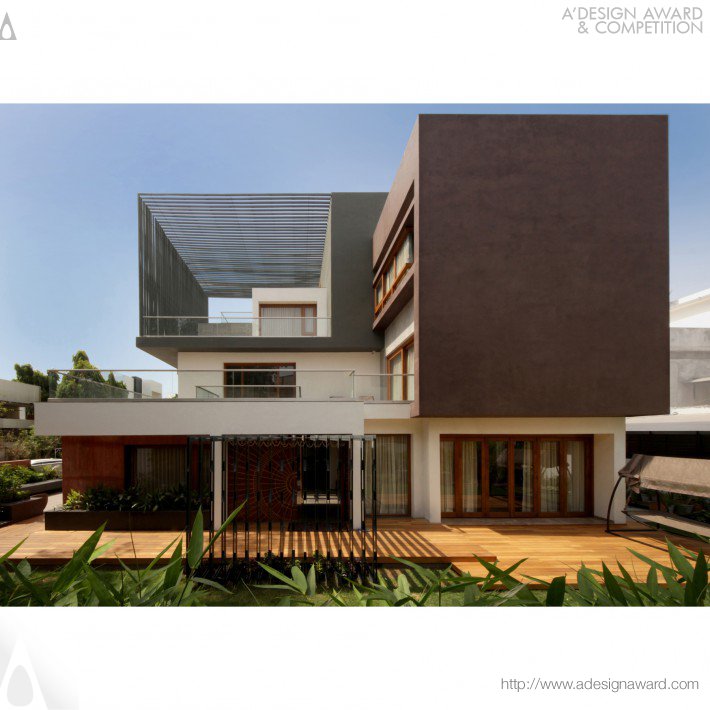 Reasoning Instincts Architecture Studio - Cube House Family Residence