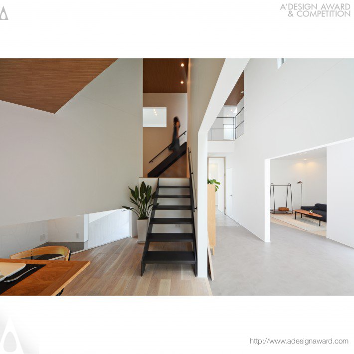 Quarter Residential House by Michihiro Matsuo