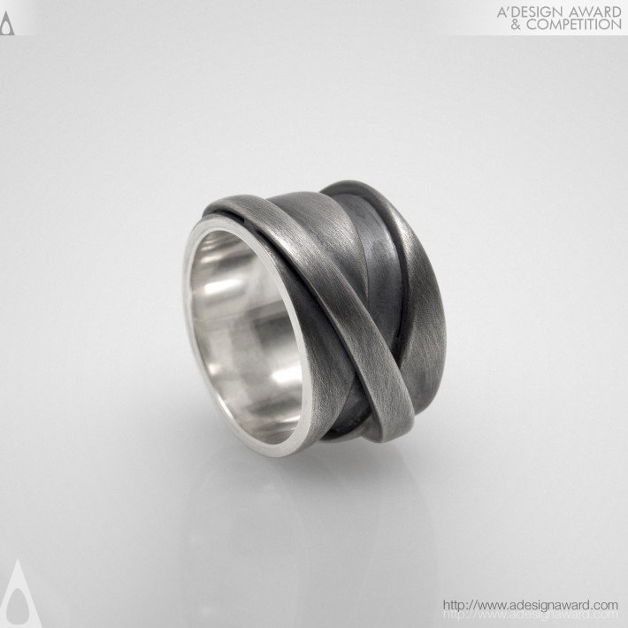 infinito-ring-by-fabio-brazil-and-henrique-murgel-1