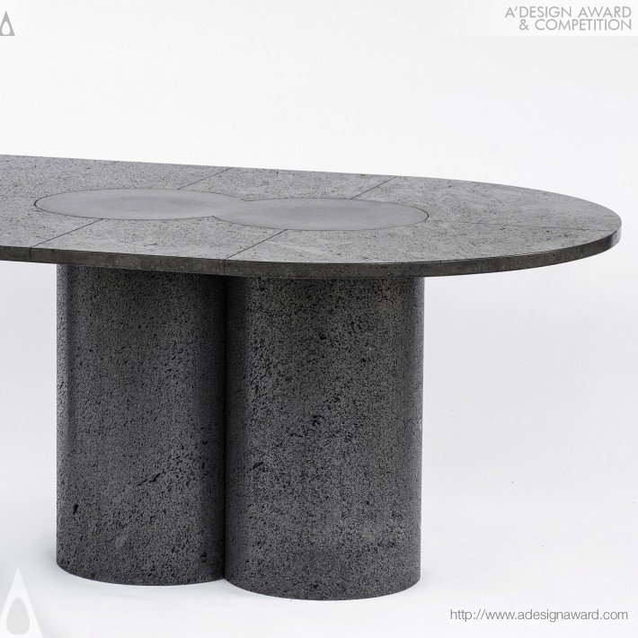 Caterina Moretti - Petra Dining Table