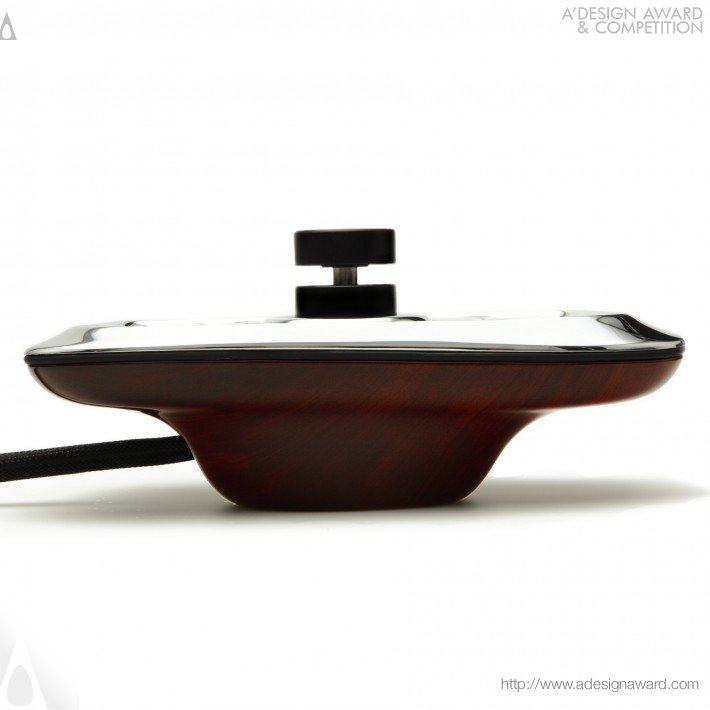 Deniz Karasahin Hi-Fi Turntable