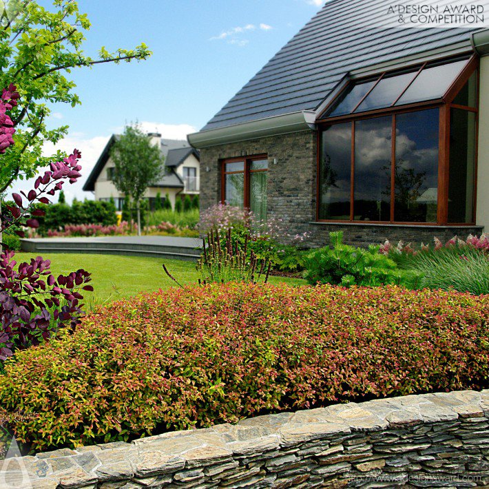 Residential Garden by Agnieszka Hubeny-Zukowska