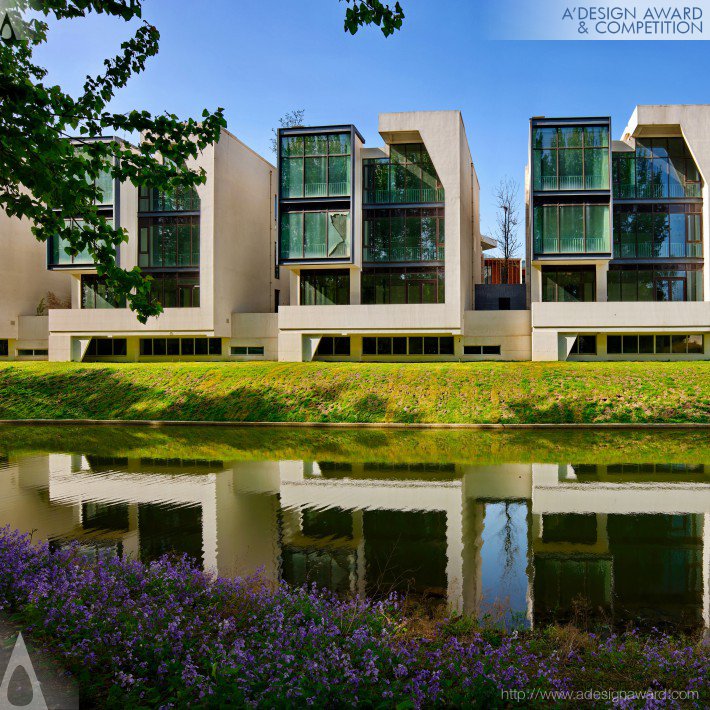 Purple Jade Villa Residential Landscape by NATSUKI MORIBA