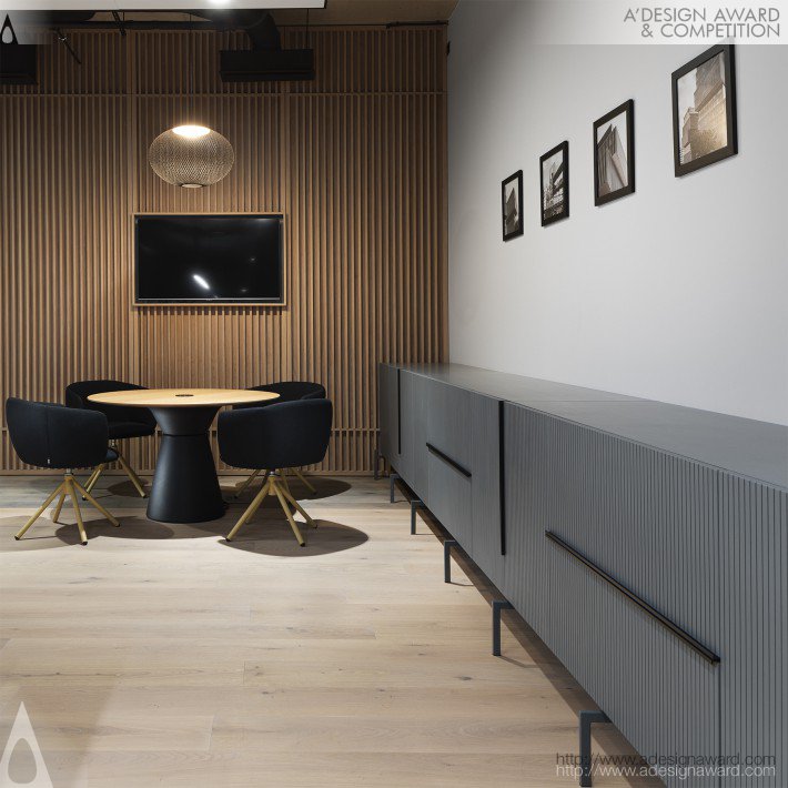 Gtc Office Space by Cache atelier