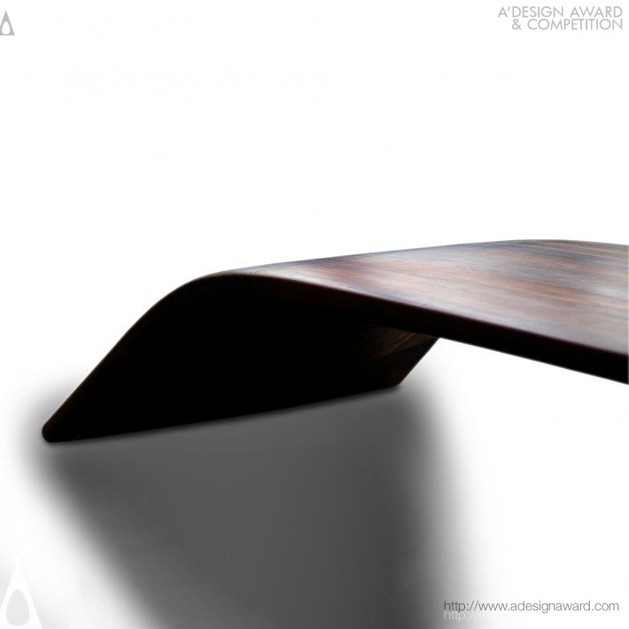 carbon-activated-timber-bench-by-michael-budig-and-kenneth-tracy-4