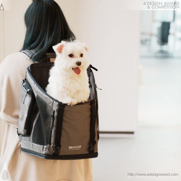 Pet Backpack by Planddo Co., Ltd.