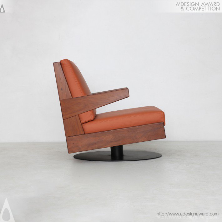 Revolving Especie Armchair by Zanini de Zanine