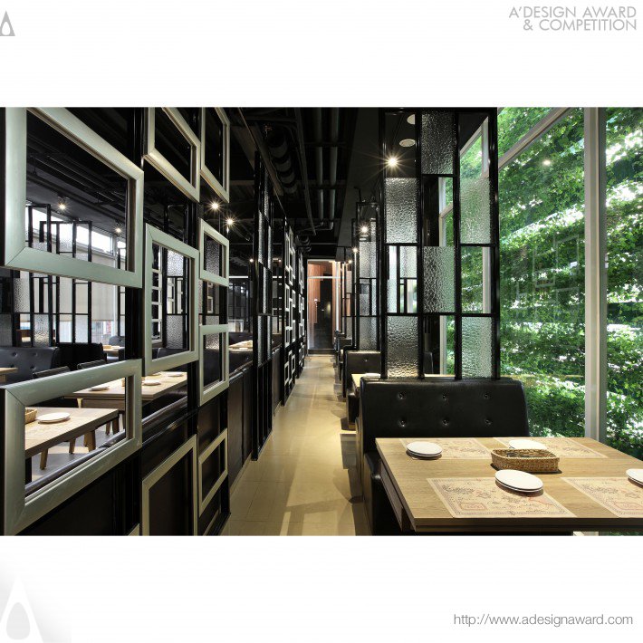 a-fantastic-restaurant-with-grandiloquen-by-kuo-pin-hsieh