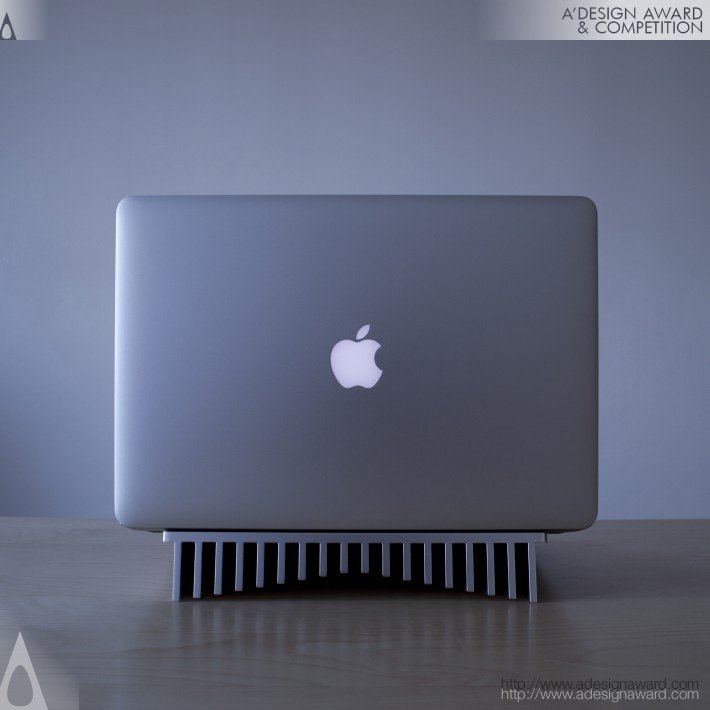 aluminum-heatsink-laptop-stand-by-bryan-wong