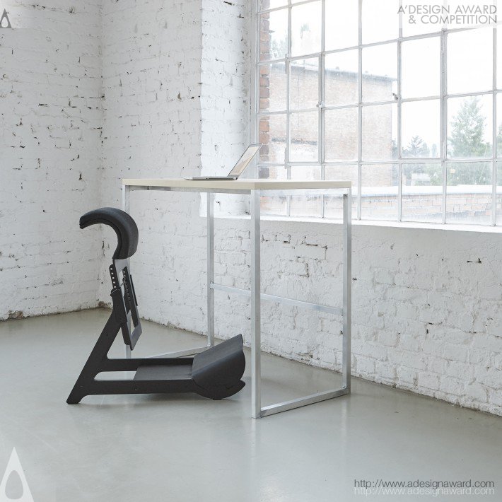 Experimental Standing Chair by Ariel Levay