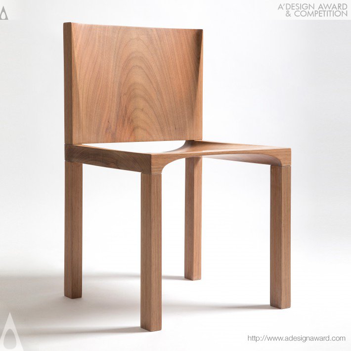 Brasilia Chair by Rodrigo Scheel