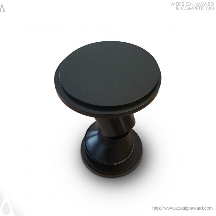 thread-spool-side-table-by-fabrizio-constanza-3