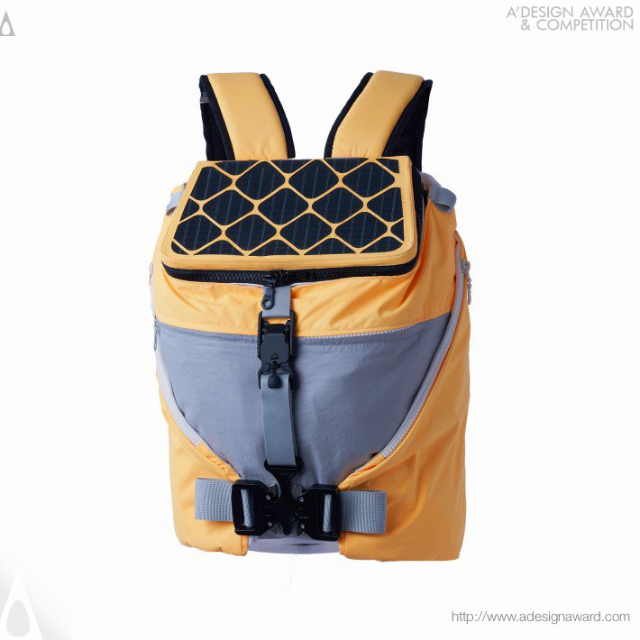 mountain-survival-backpack-by-chia-hsi-chen-3