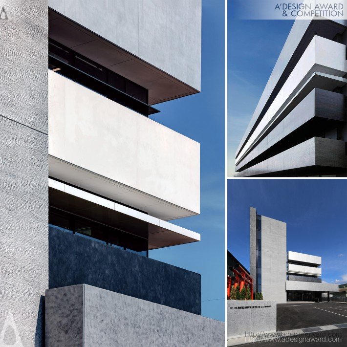 embraced-in-recycled-steel-by-nobuaki-miyashita-1