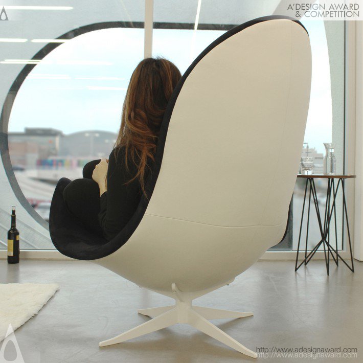 leira-lounge-chair-by-refaeli-ma-1