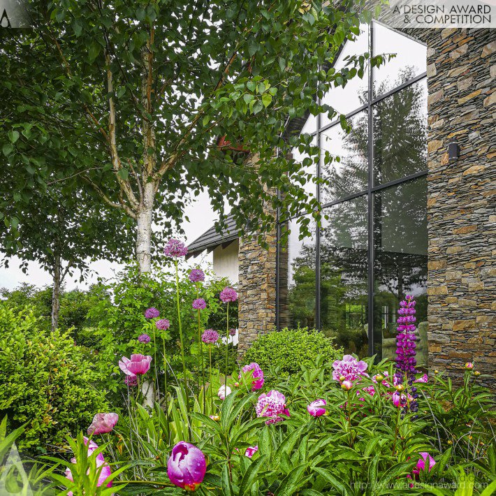 Agnieszka Hubeny-Zukowska - Inside Outside Residential Garden