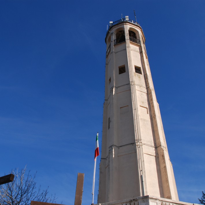 Lighthouse Brunate Landmark Image 3