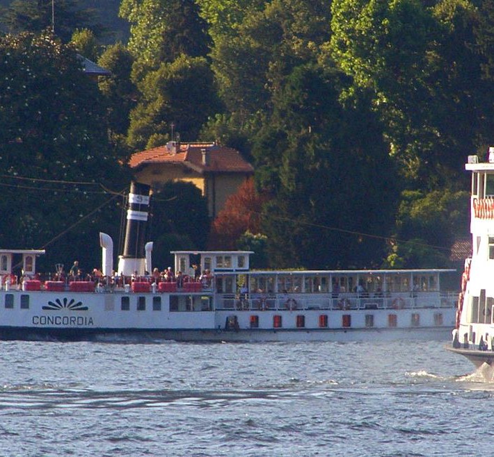 Passeggiata sul Lago di Como Sightseeing Image 3