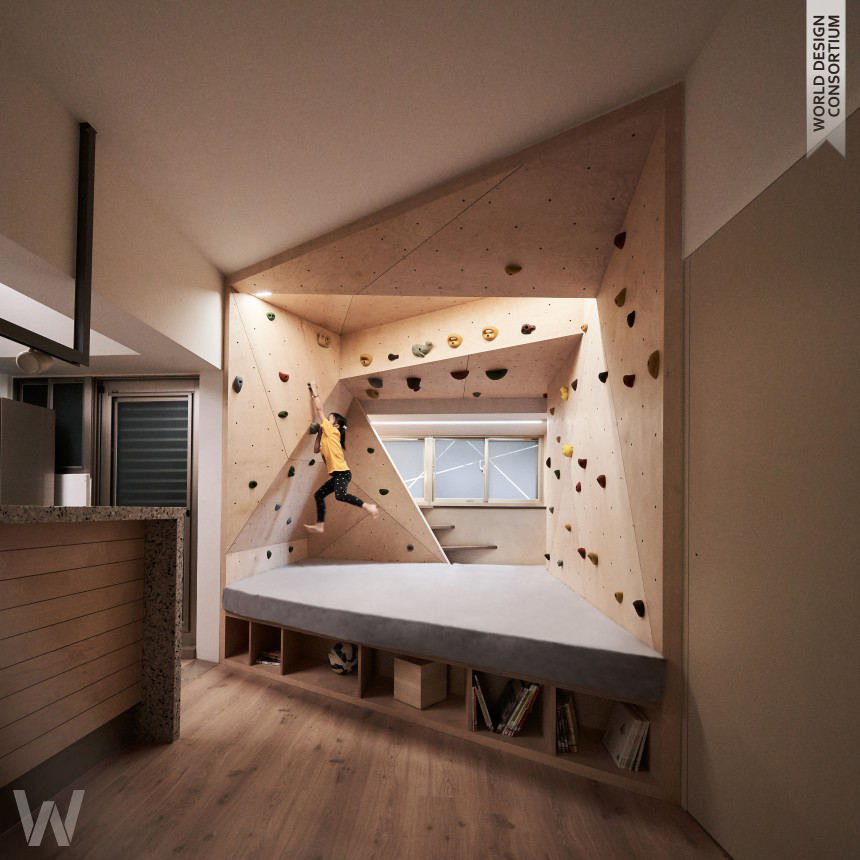 Hide and Climb Residence