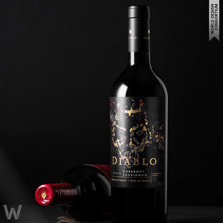 Diablo Black Wine Packaging