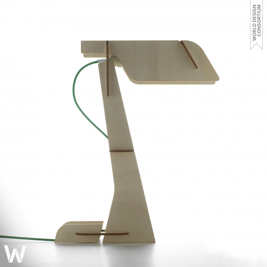zeta table lamp