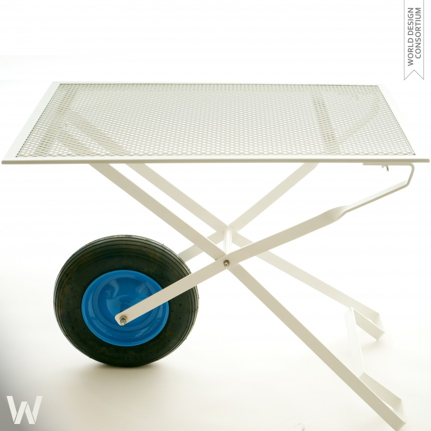 Clino Wheelbarrow Table